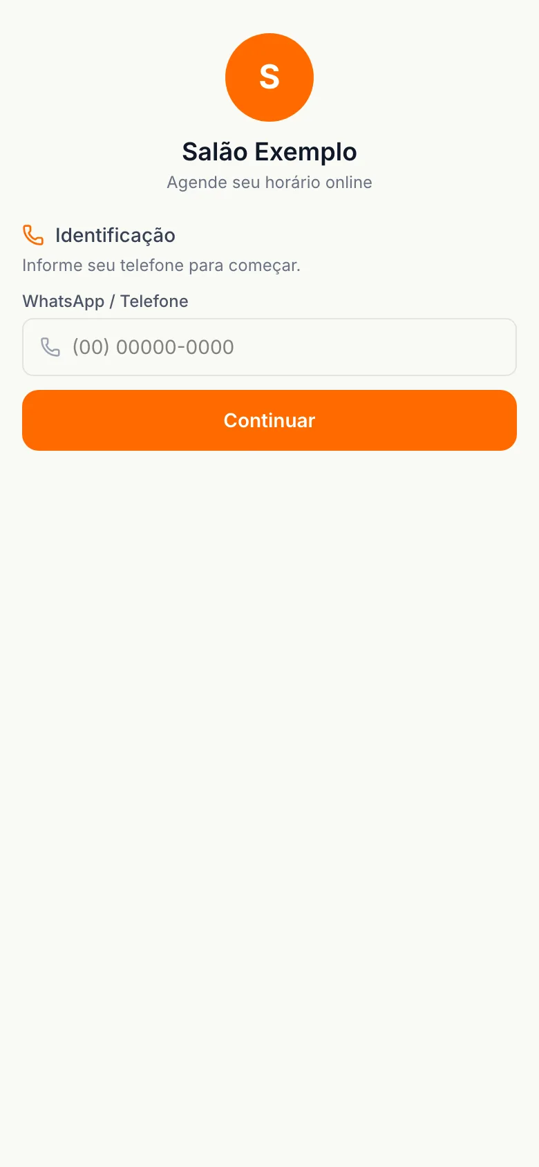 Página de agendamento com o nome e a cor do negócio, aberta no celular do cliente
